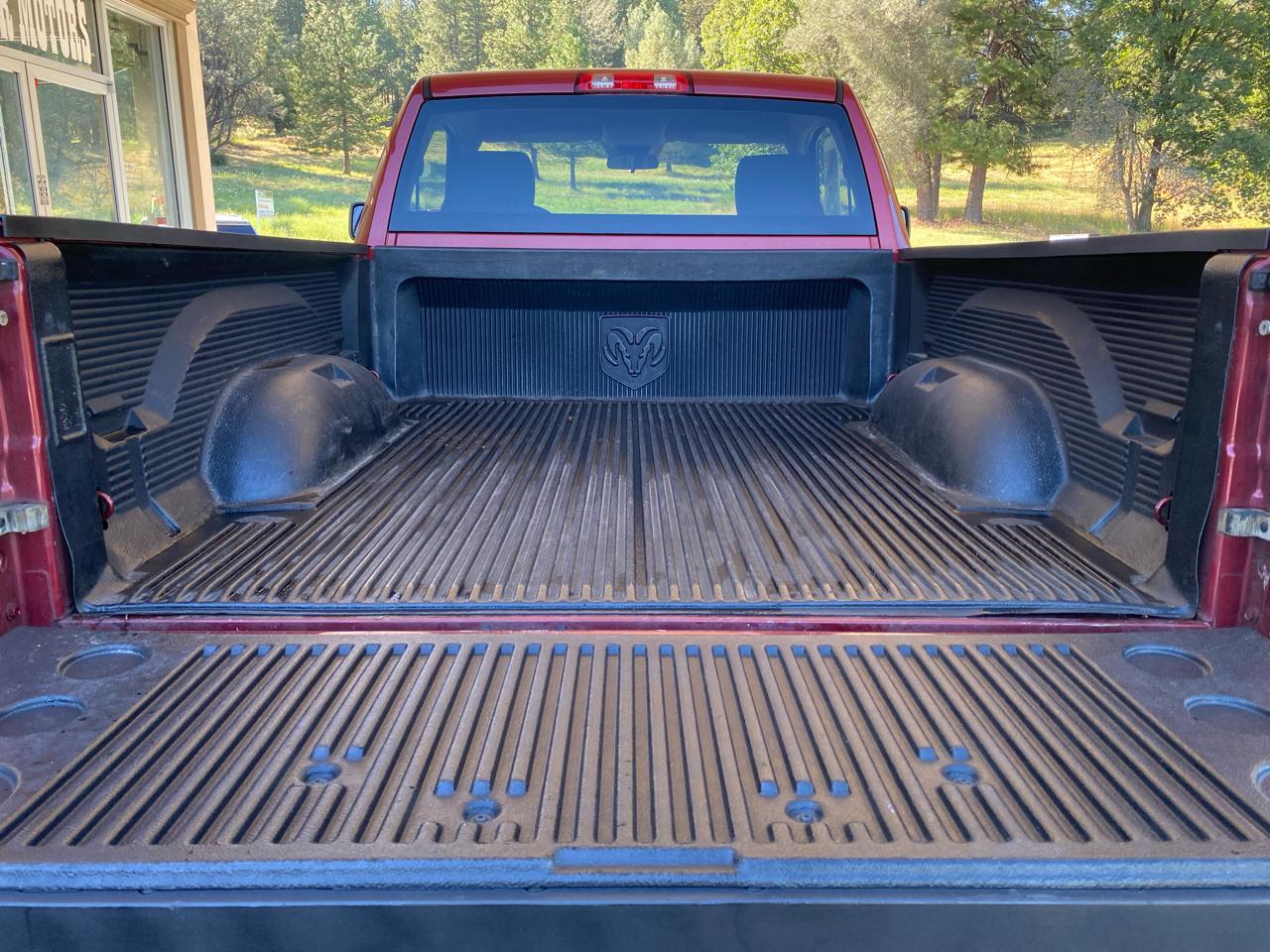 RAM 1500 4WD Reg Cab 120.5" Tradesman 2013