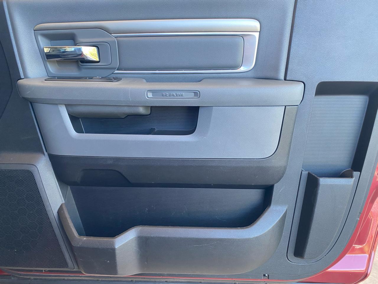 RAM 1500 4WD Reg Cab 120.5" Tradesman 2013