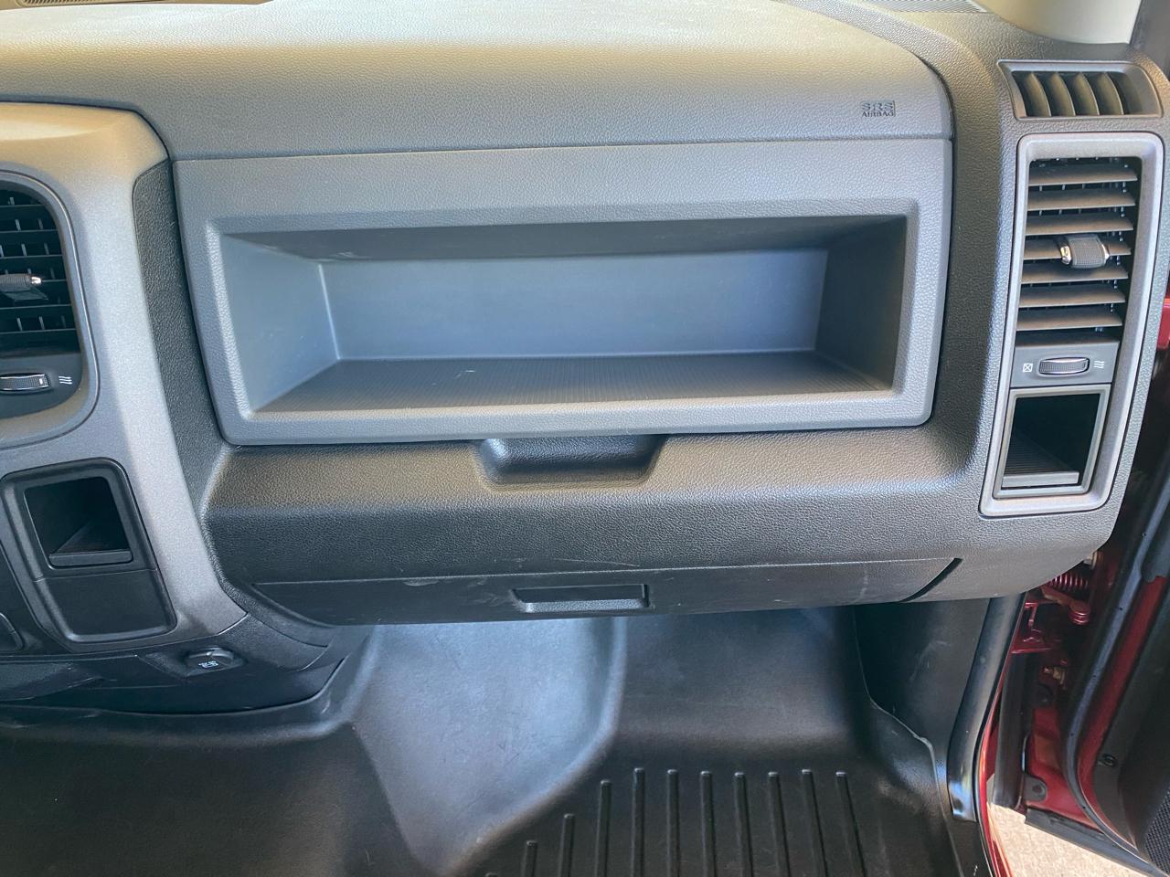 RAM 1500 4WD Reg Cab 120.5" Tradesman 2013