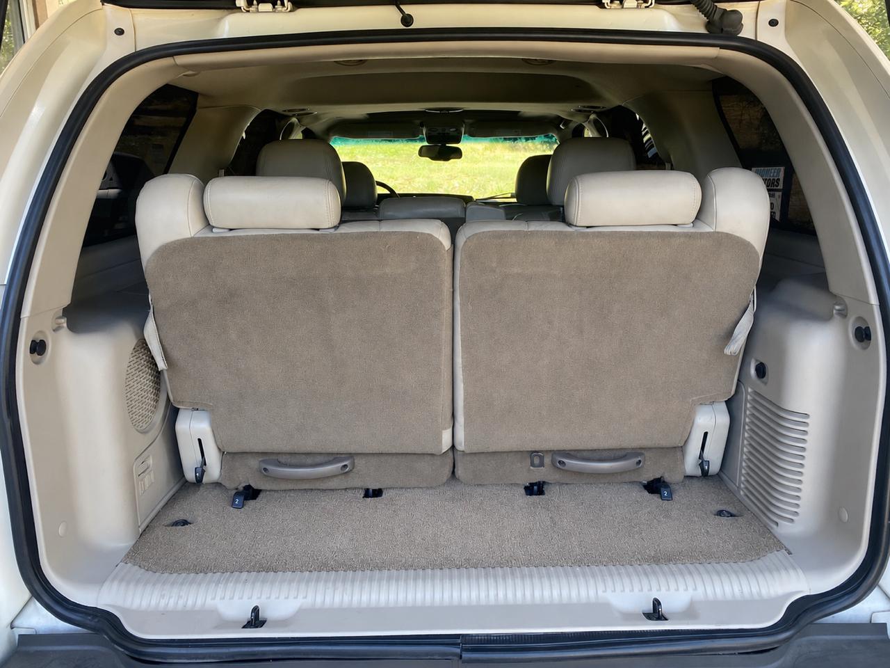 Cadillac Escalade 4dr 2WD 2003