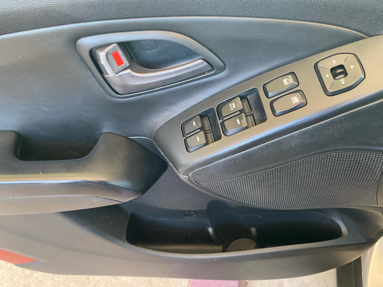 Hyundai Tucson AWD 4dr Limited PZEV 2014