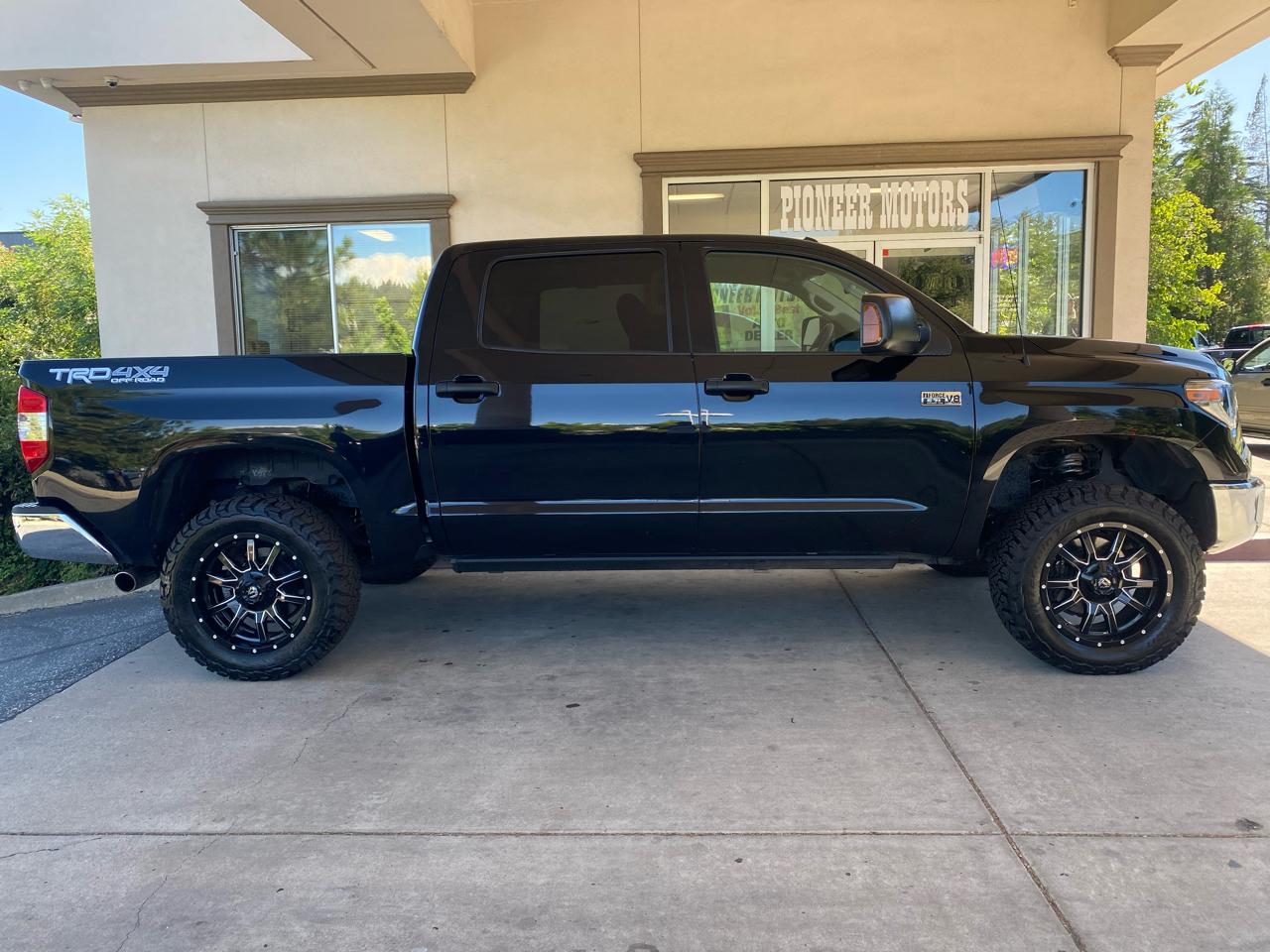 Toyota Tundra 4WD SR5 CrewMax 5.5' Bed 5.7L (Natl) 2018
