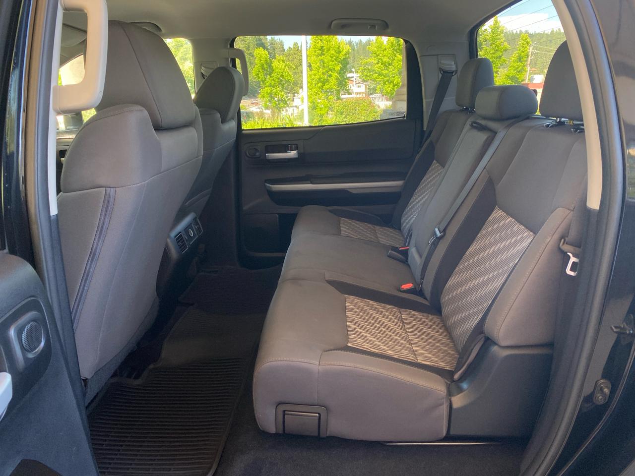 Toyota Tundra 4WD SR5 CrewMax 5.5' Bed 5.7L (Natl) 2018