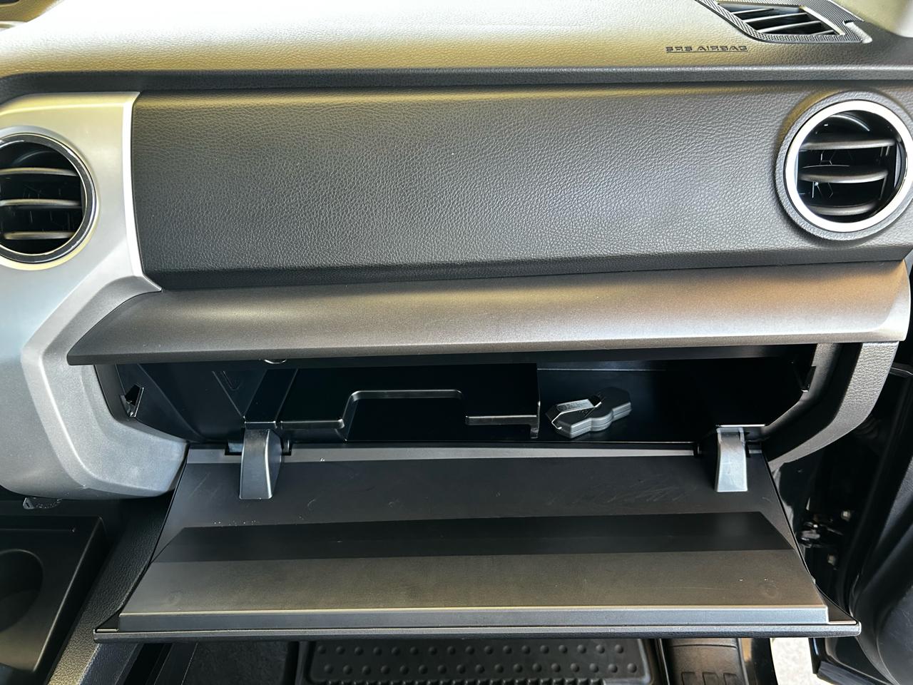 Toyota Tundra 4WD SR5 CrewMax 5.5' Bed 5.7L (Natl) 2018