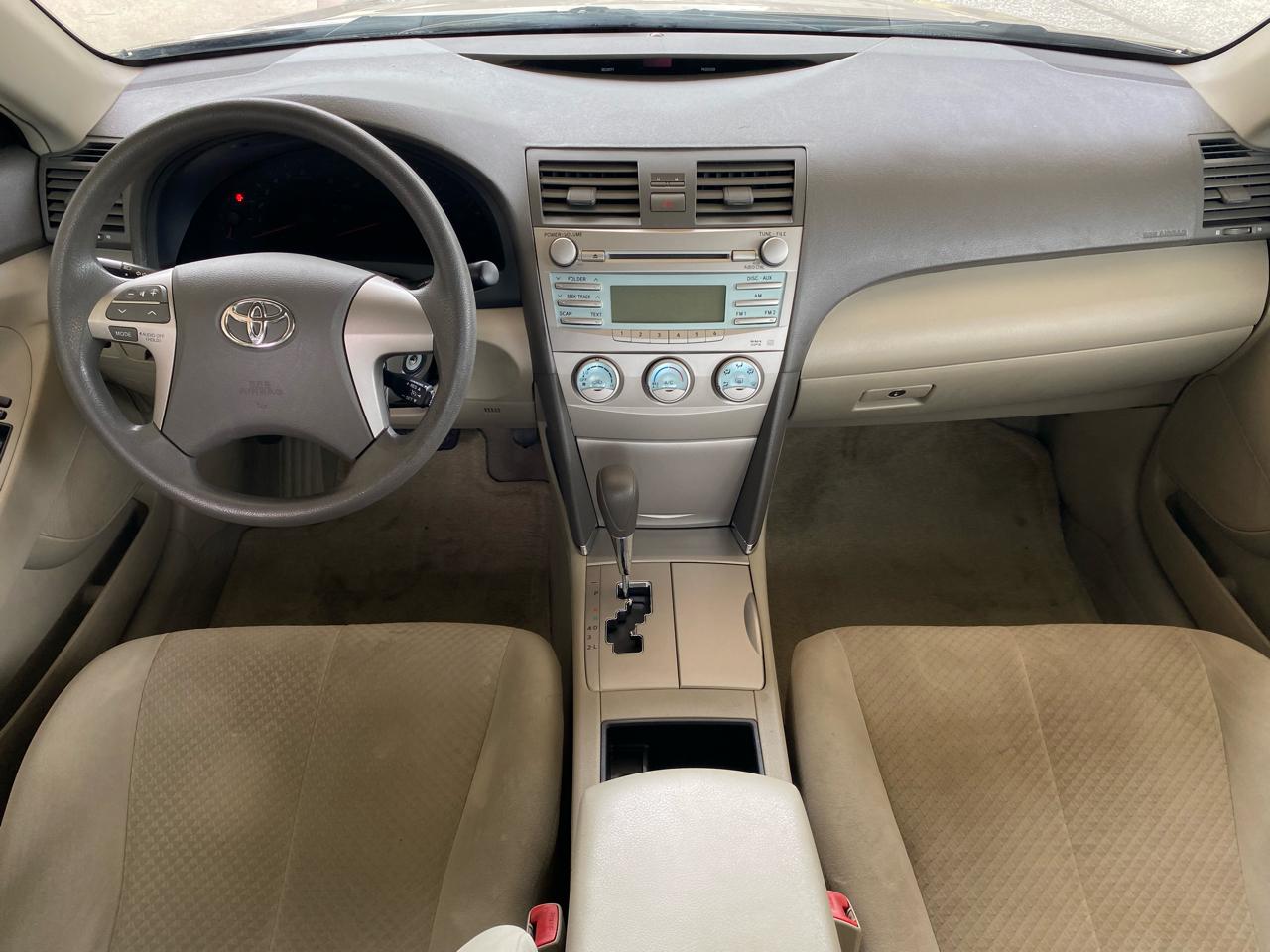 Toyota Camry  2009