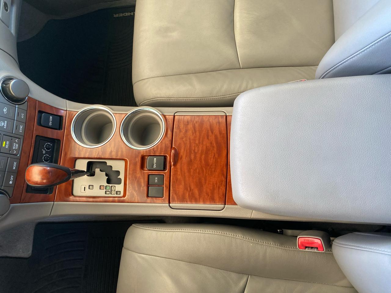 Toyota Highlander  2008