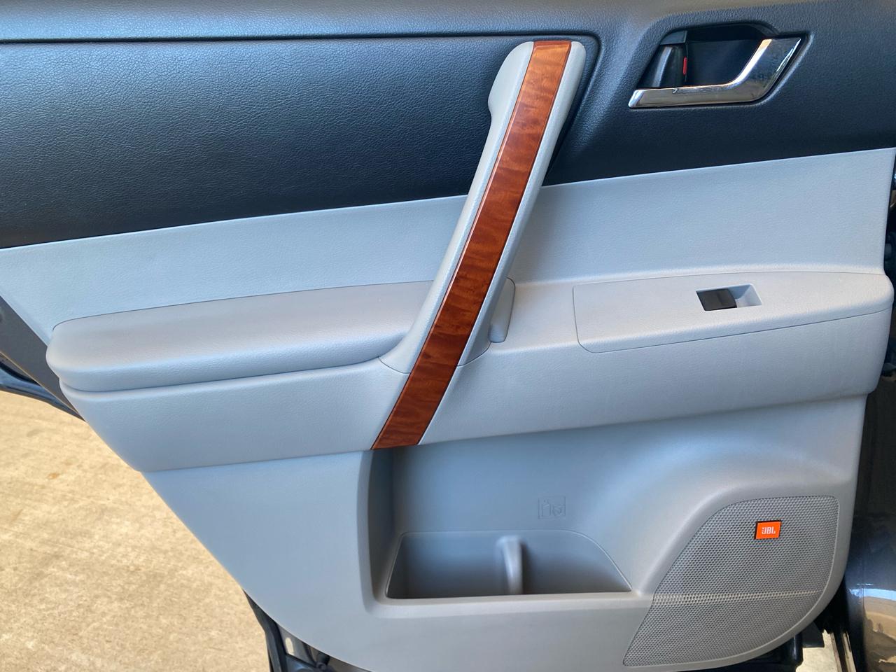 Toyota Highlander  2008