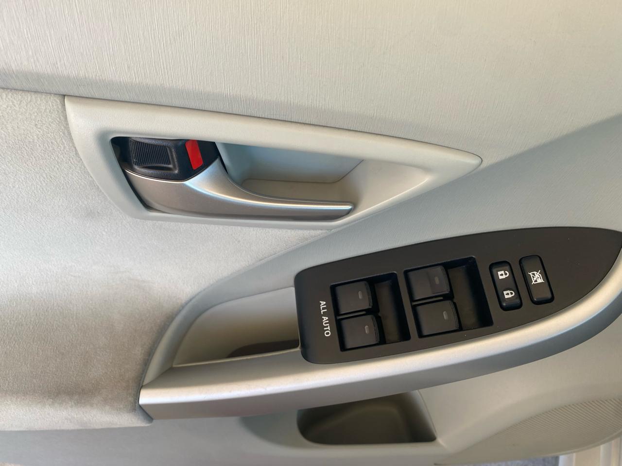 Toyota Prius  2013