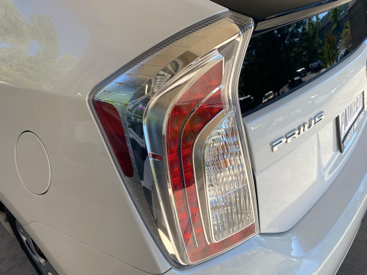 Toyota Prius  2013