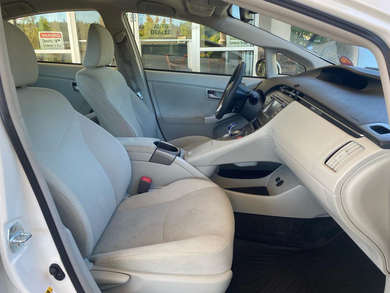 Toyota Prius  2013