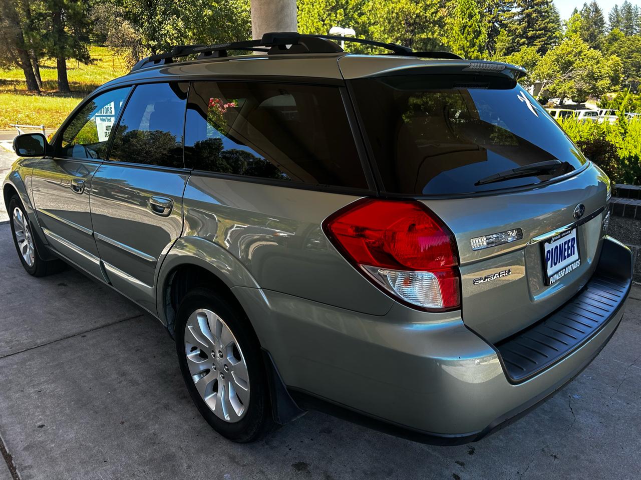 Subaru Outback 4dr H6 Auto 3.0R Ltd 2009