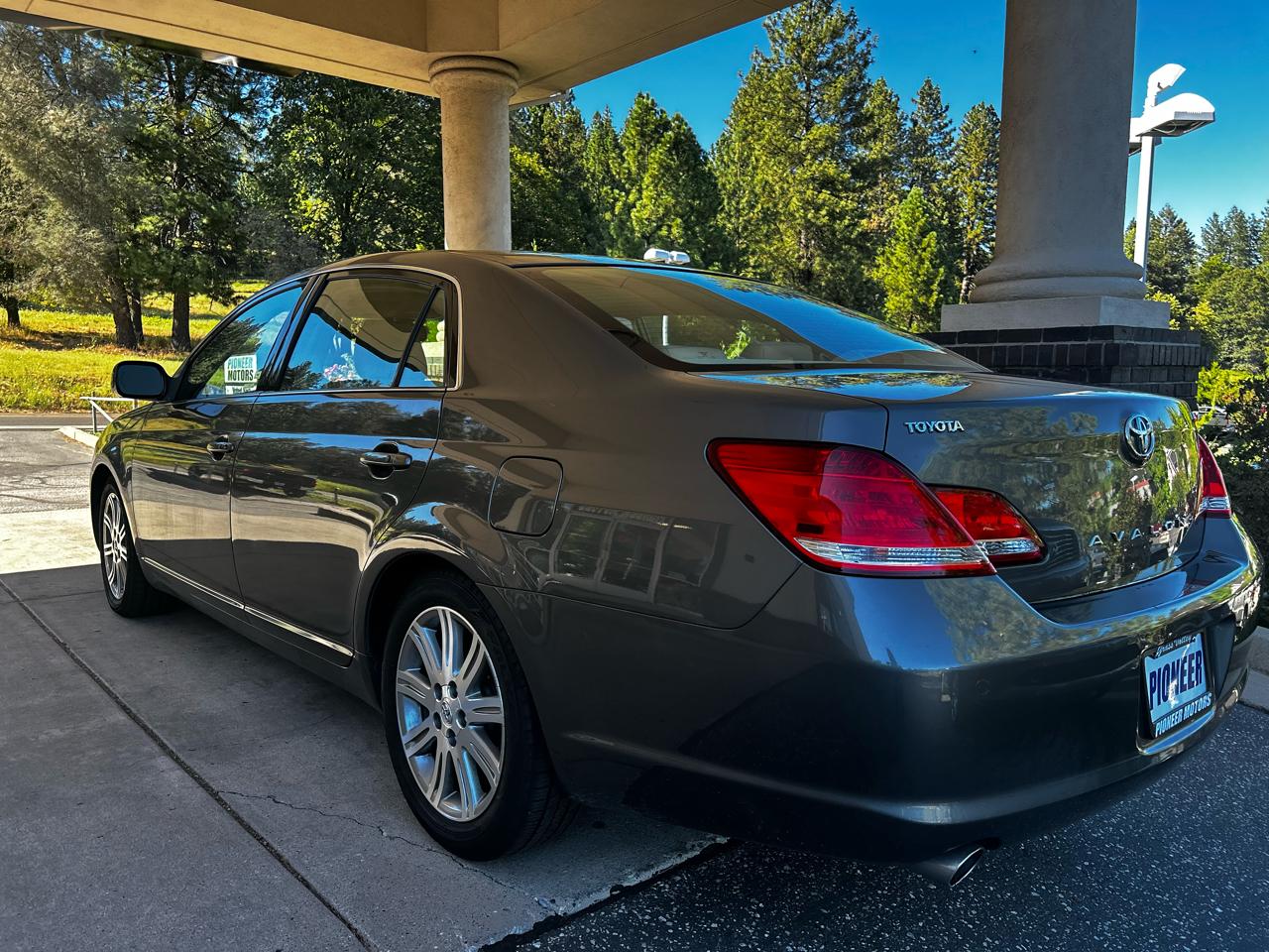 Toyota Avalon  2006