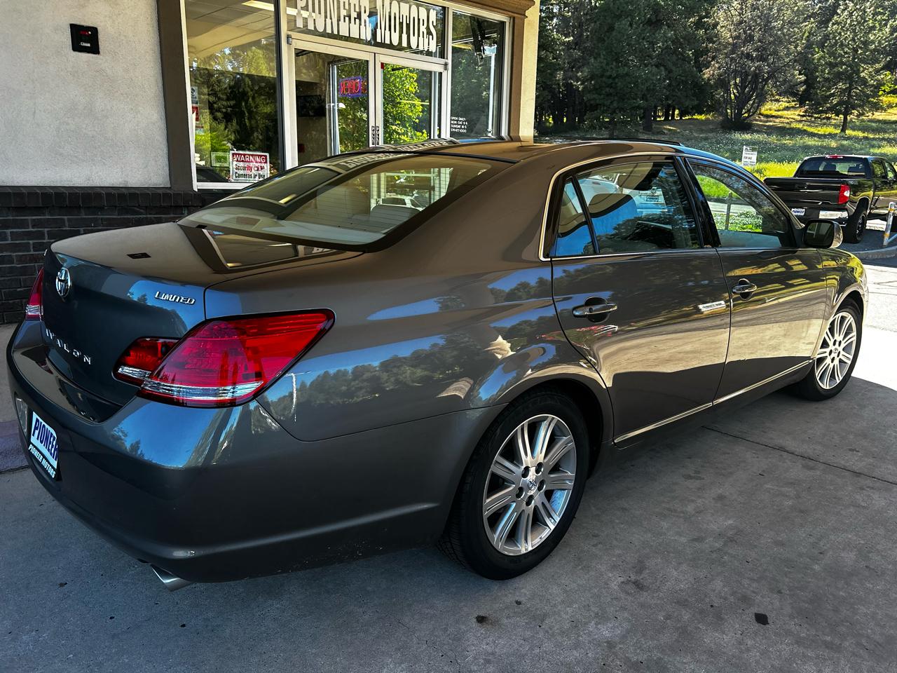 Toyota Avalon  2006