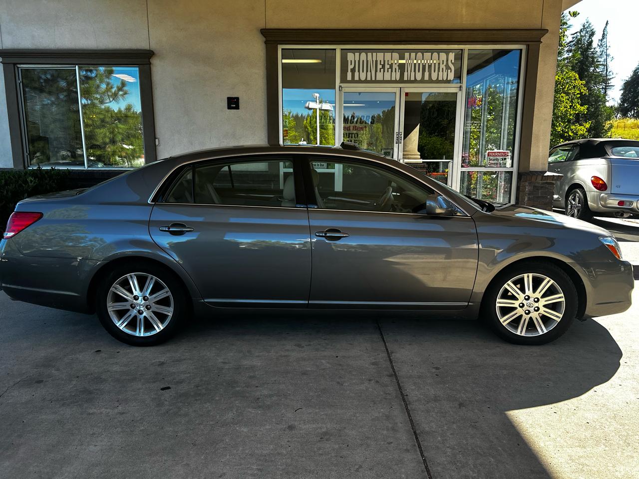 Toyota Avalon  2006