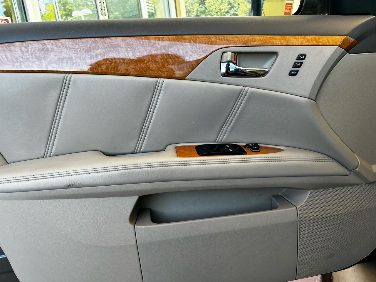 Toyota Avalon  2006