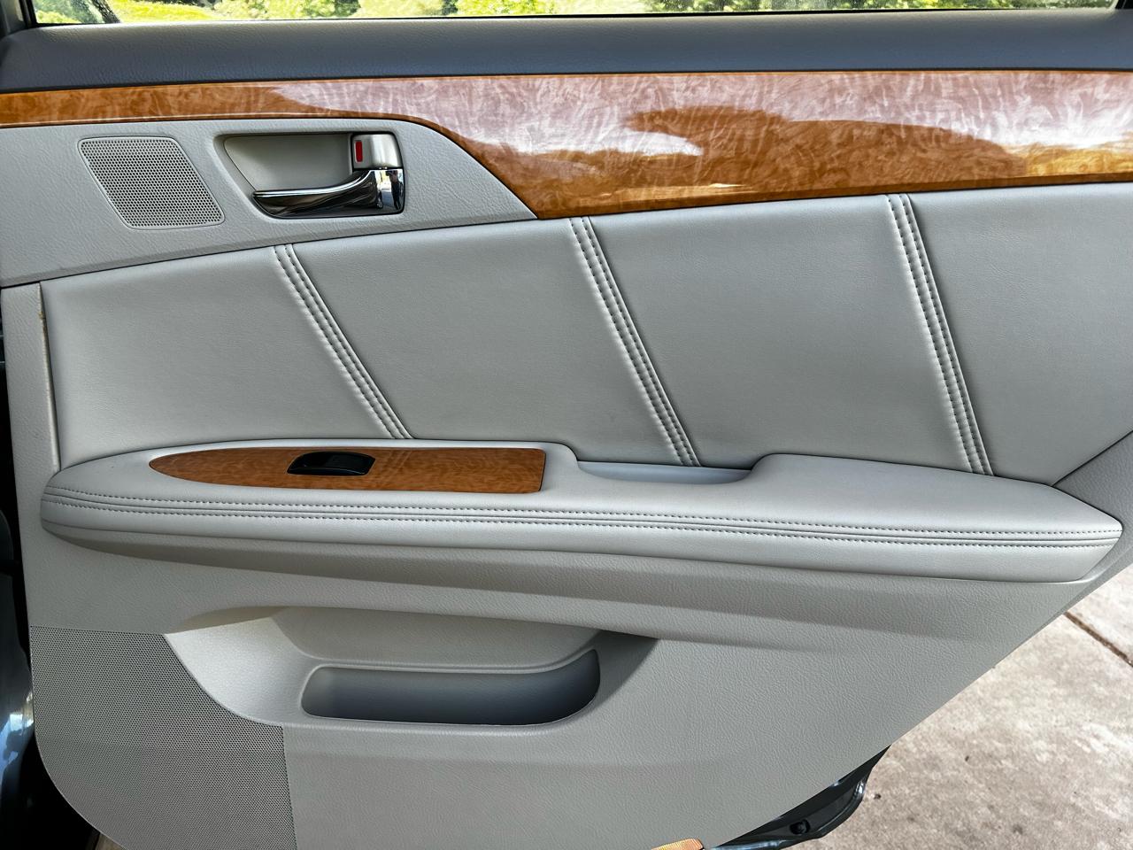 Toyota Avalon  2006