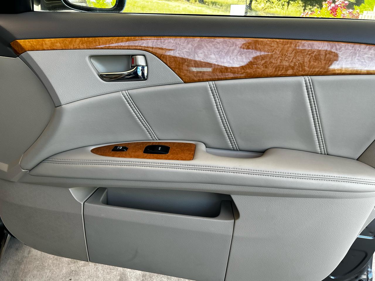 Toyota Avalon  2006
