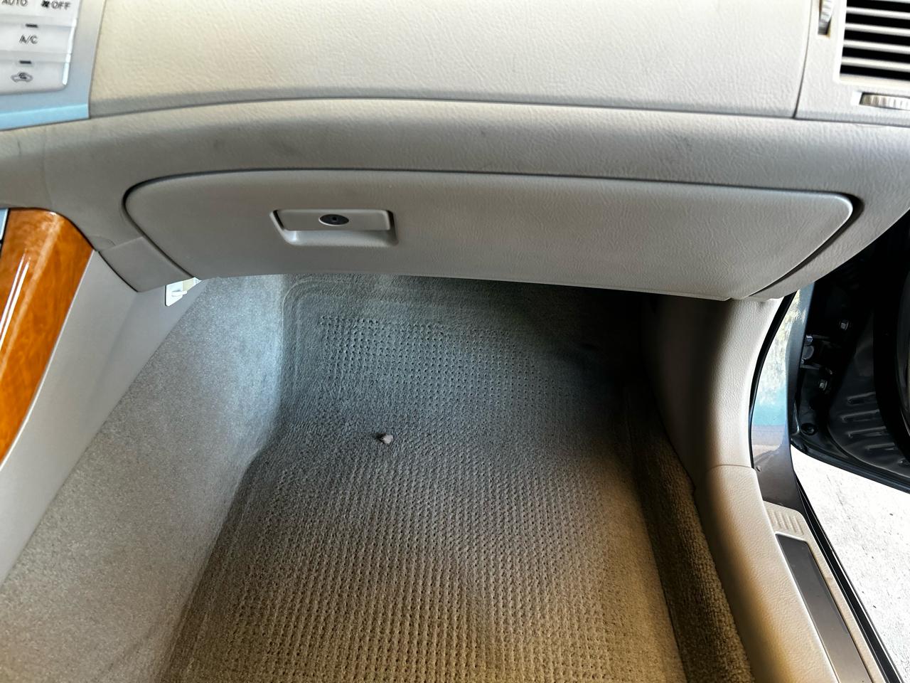 Toyota Avalon  2006