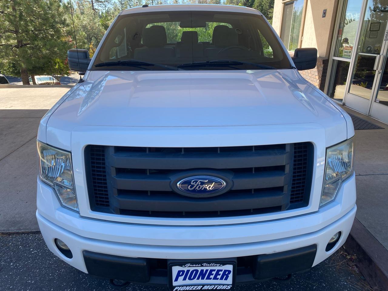 Ford F-150 4WD SuperCab 145" STX 2011