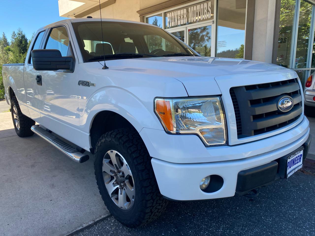 Ford F-150 4WD SuperCab 145" STX 2011