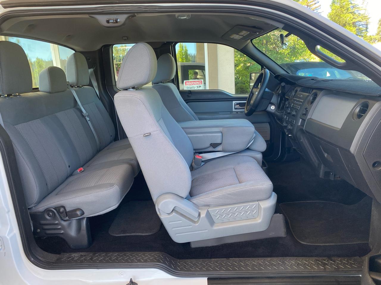 Ford F-150 4WD SuperCab 145" STX 2011