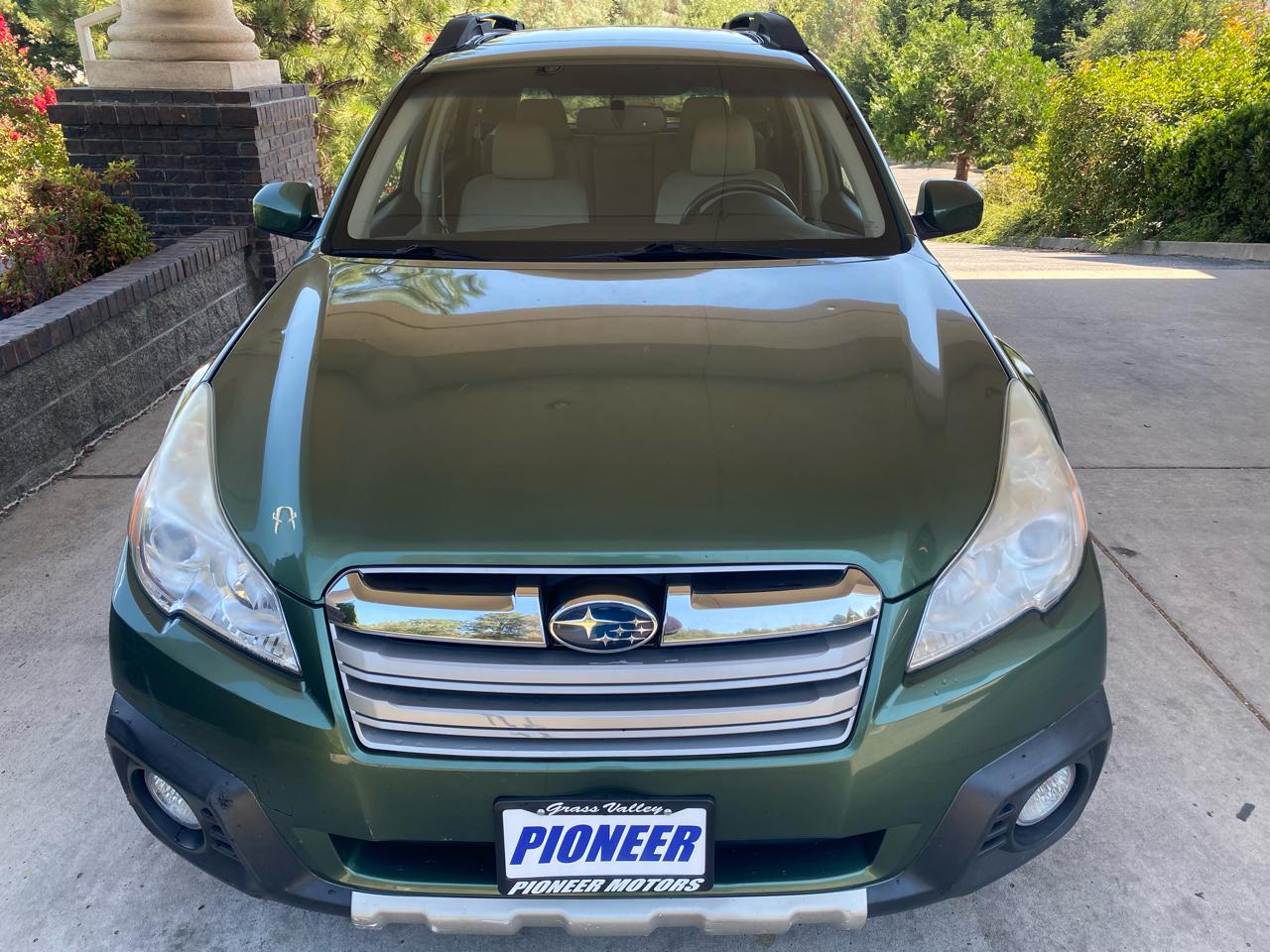 Subaru Outback 4dr Wgn H4 Auto 2.5i Limited 2013