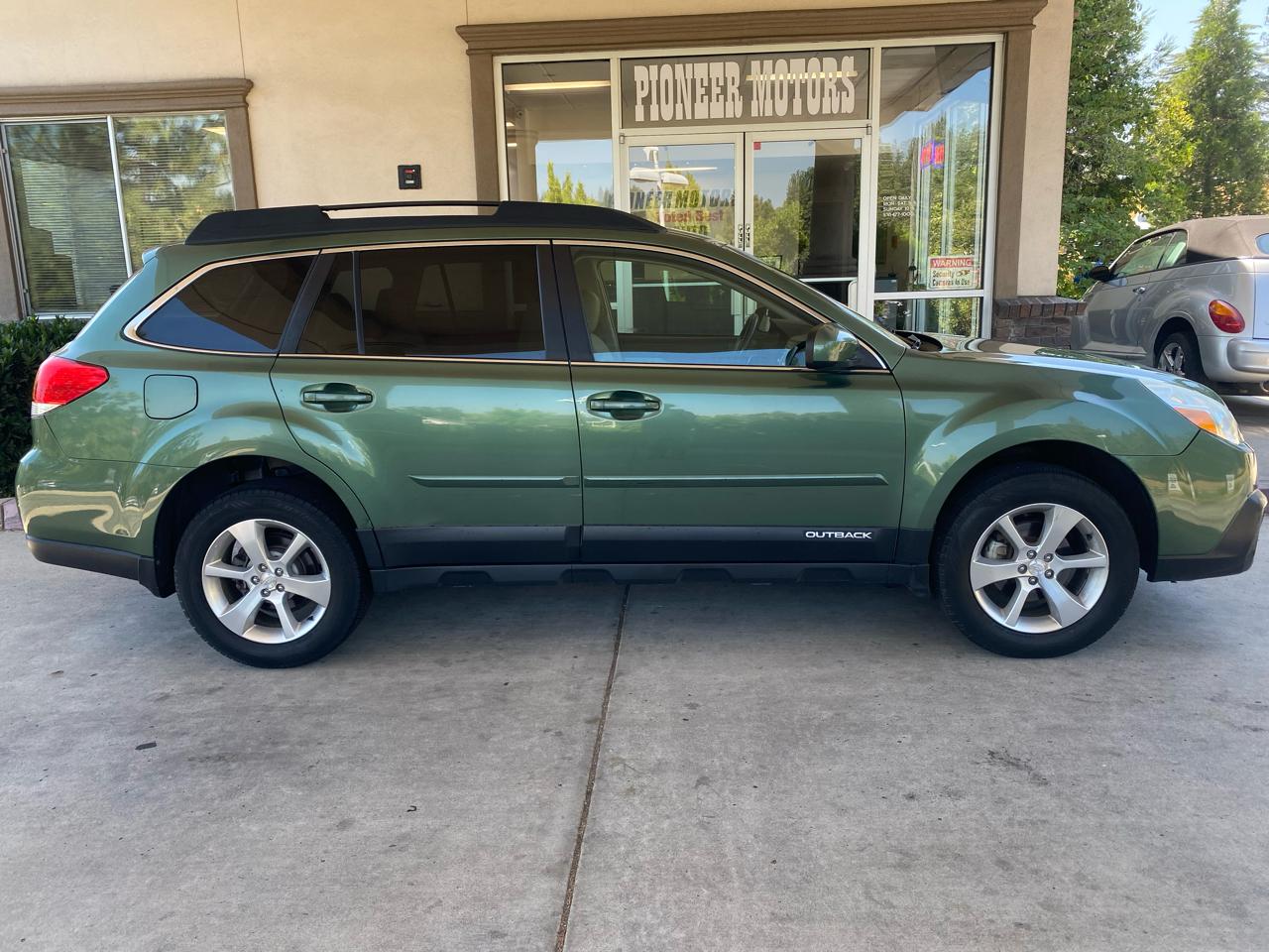 Subaru Outback 4dr Wgn H4 Auto 2.5i Limited 2013