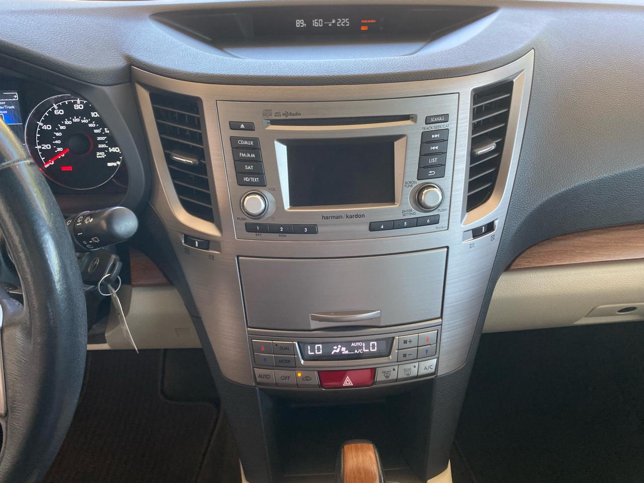 Subaru Outback 4dr Wgn H4 Auto 2.5i Limited 2013