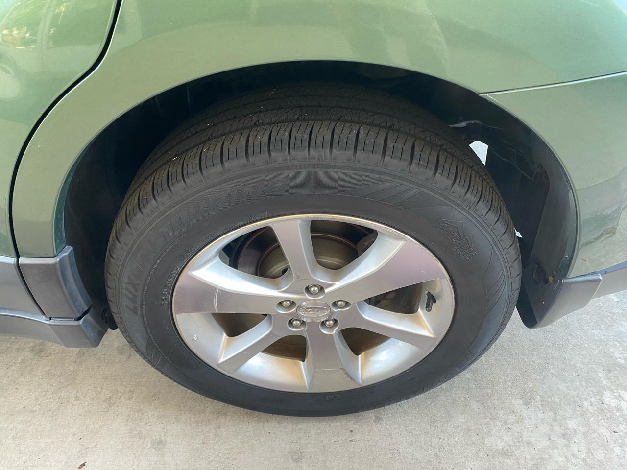 Subaru Outback 4dr Wgn H4 Auto 2.5i Limited 2013