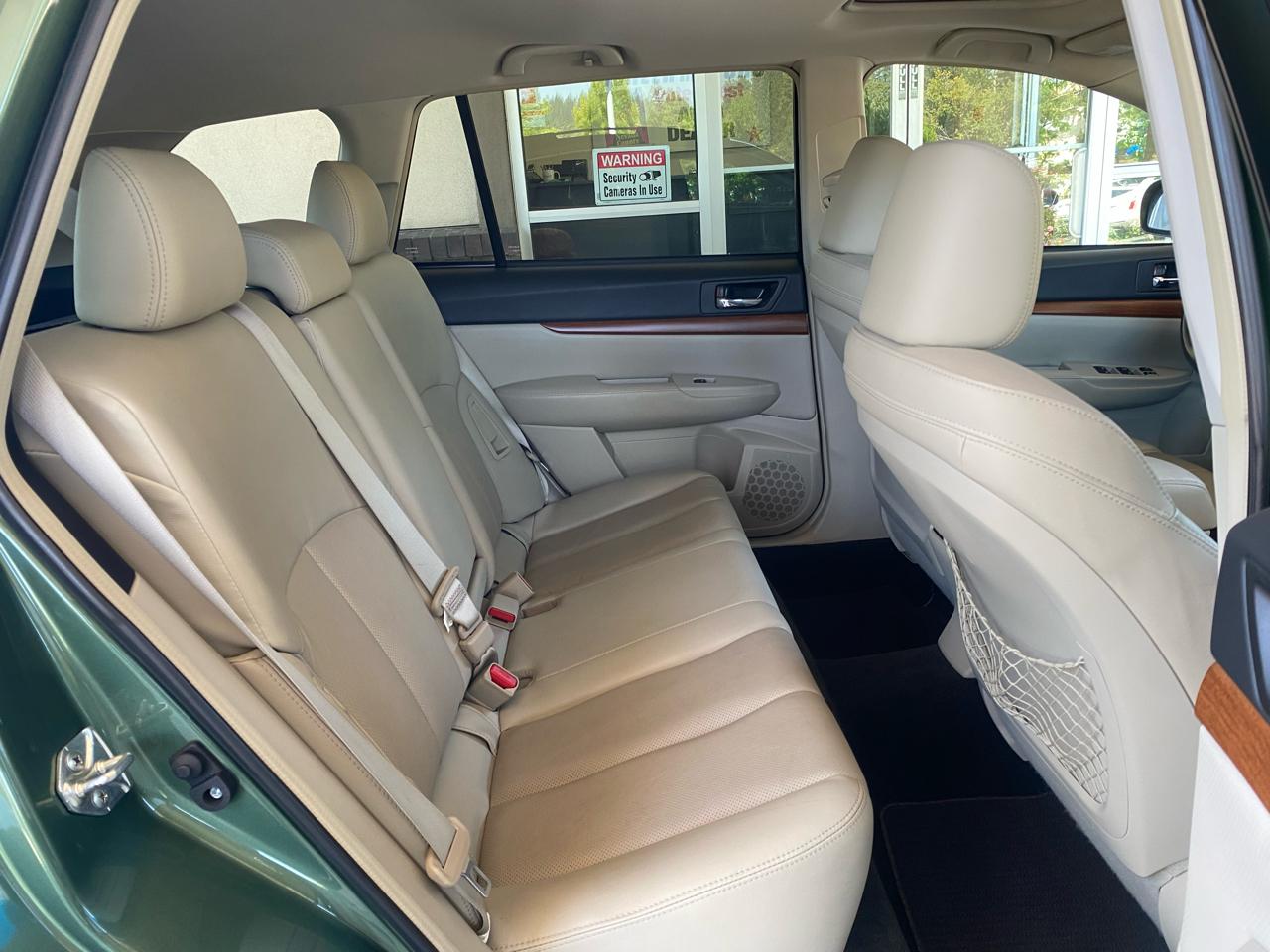 Subaru Outback 4dr Wgn H4 Auto 2.5i Limited 2013