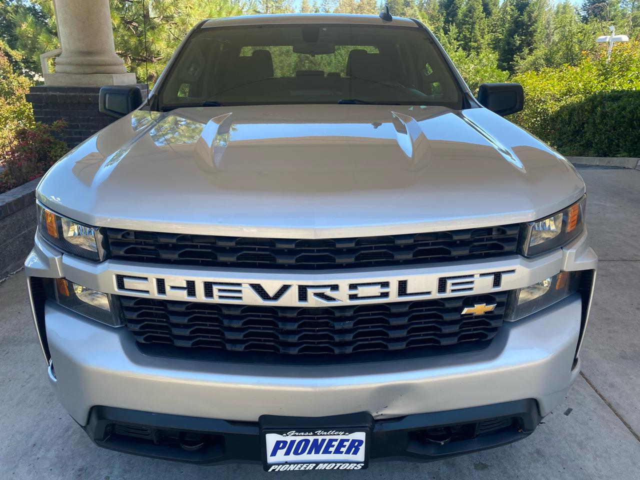 Chevrolet Silverado 1500 4WD Crew Cab 147" Custom 2020