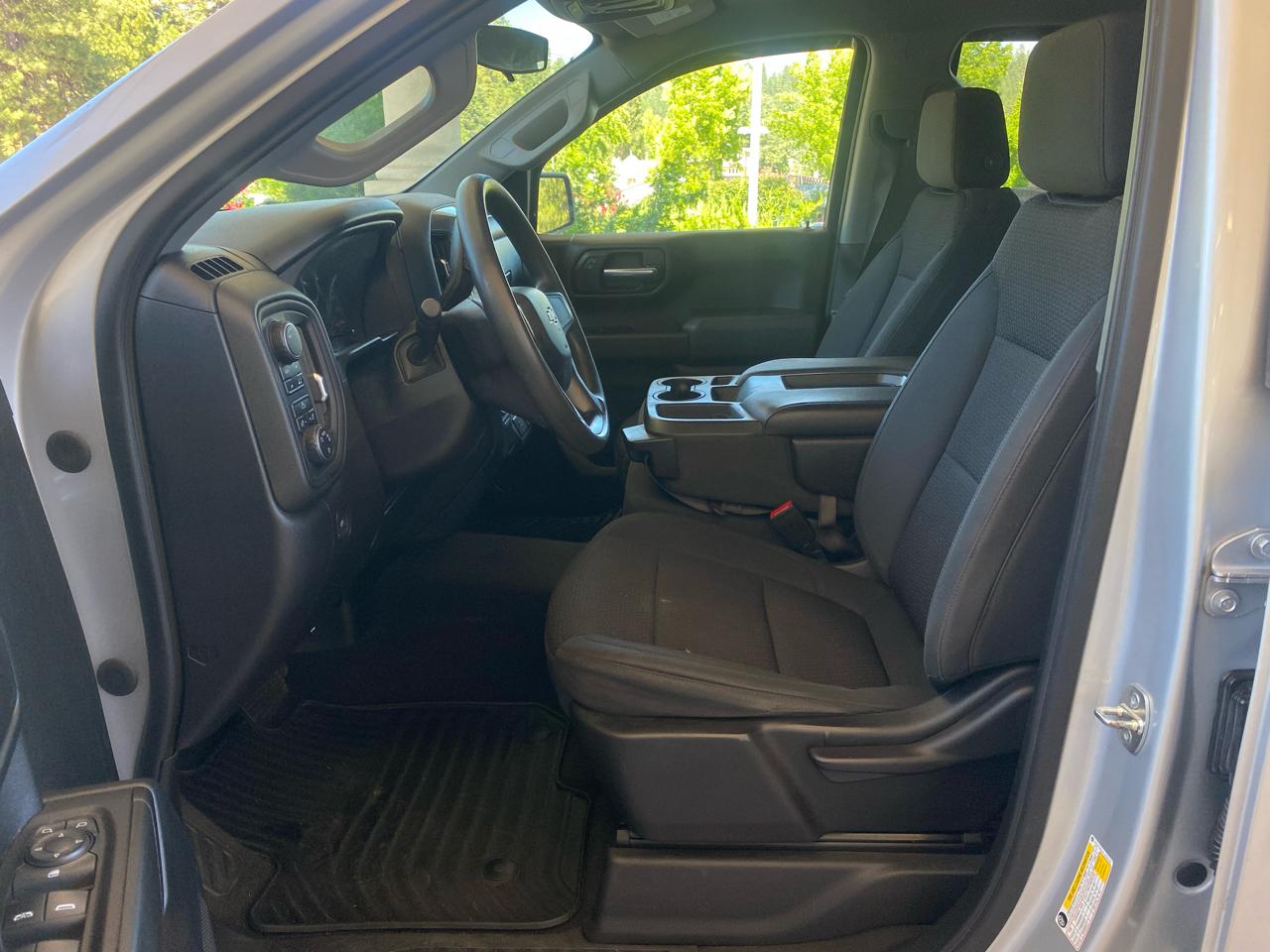 Chevrolet Silverado 1500 4WD Crew Cab 147" Custom 2020