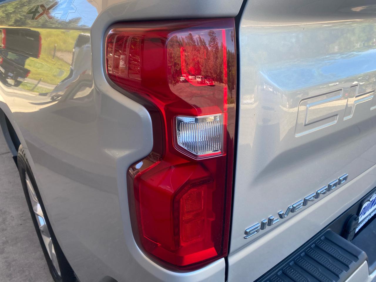 Chevrolet Silverado 1500 4WD Crew Cab 147" Custom 2020