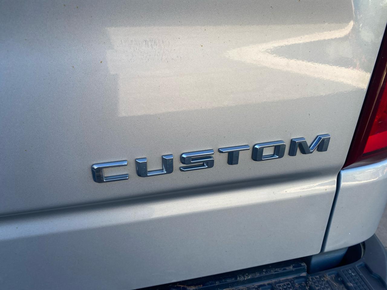 Chevrolet Silverado 1500 4WD Crew Cab 147" Custom 2020