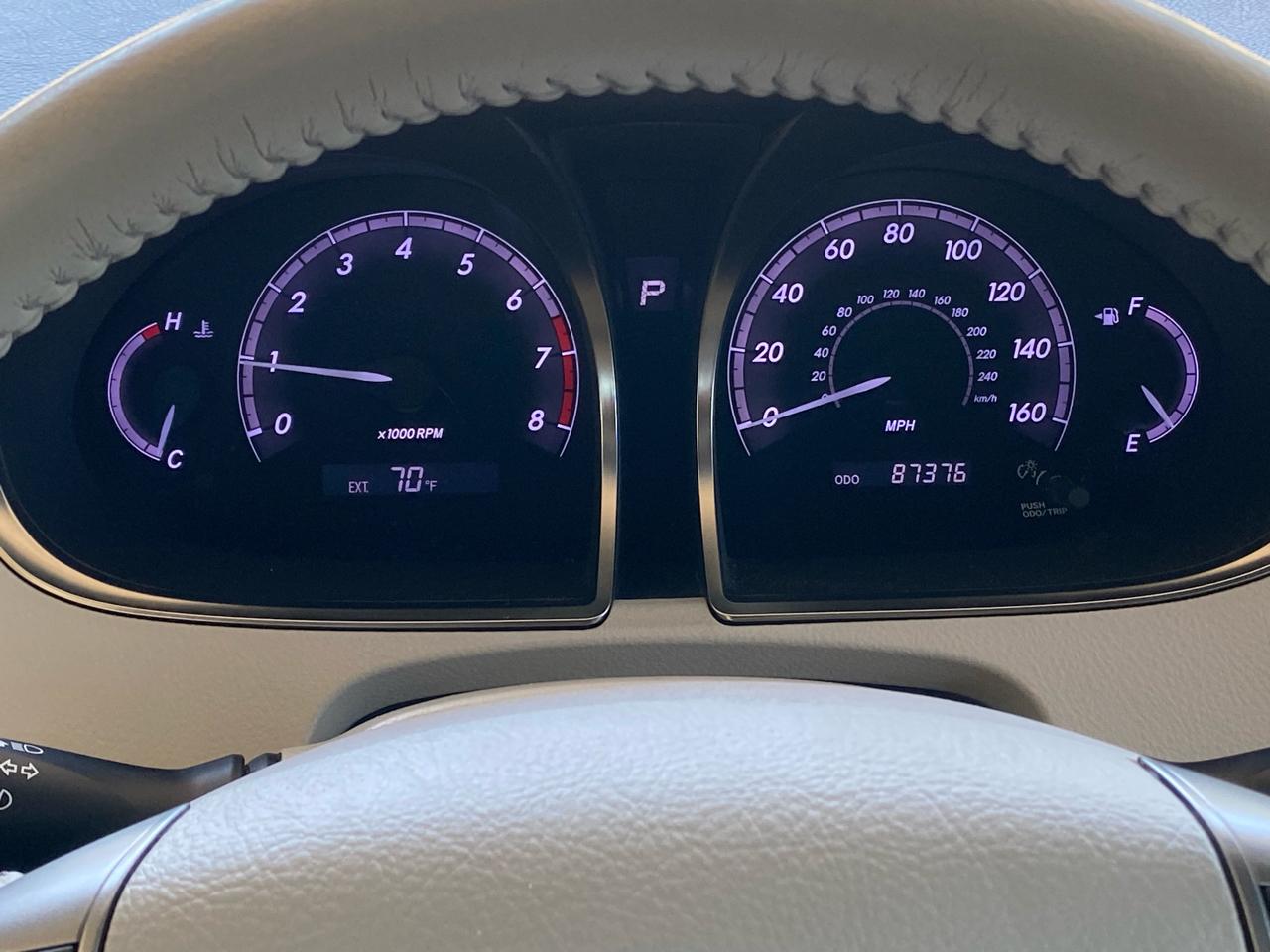 Toyota Avalon  2011