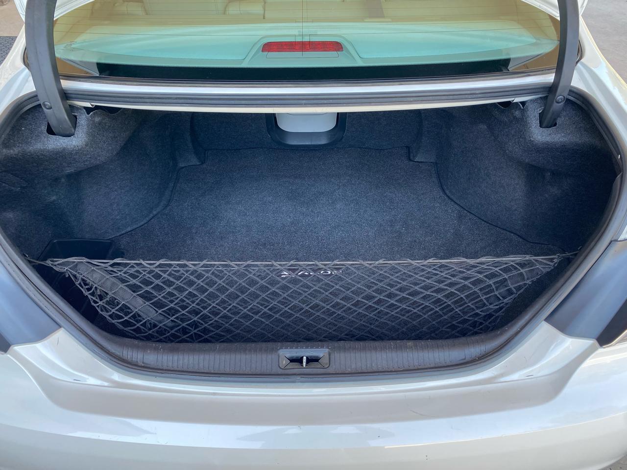 Toyota Avalon  2011