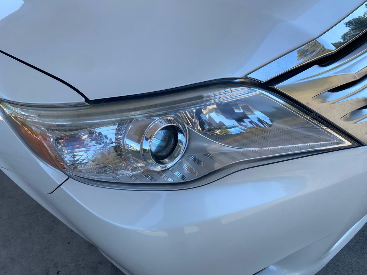 Toyota Avalon  2011