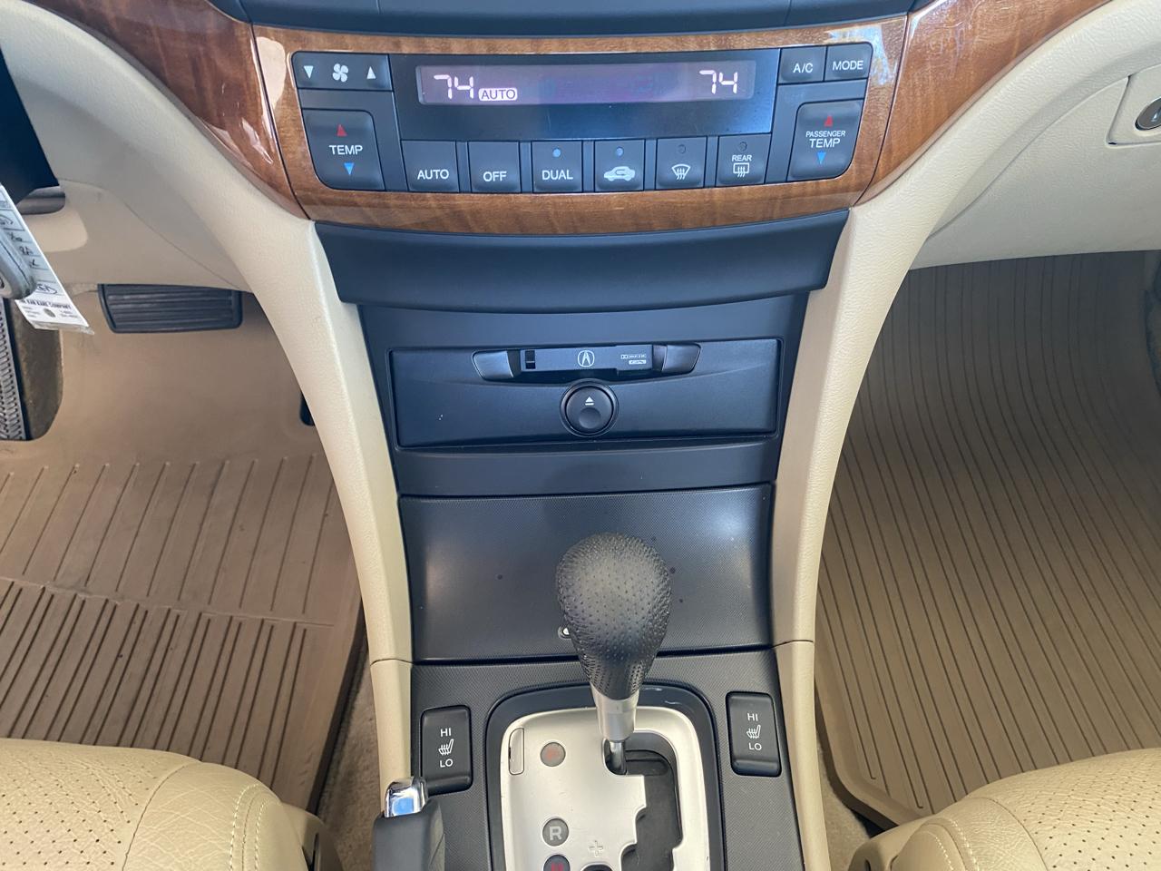 Acura TSX 4dr Sdn AT 2006