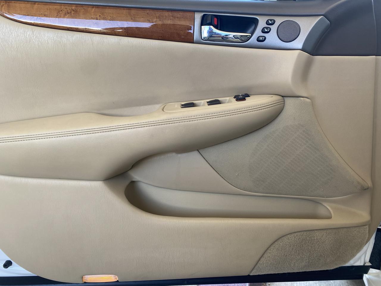 Lexus ES 330 4dr Sdn 2005