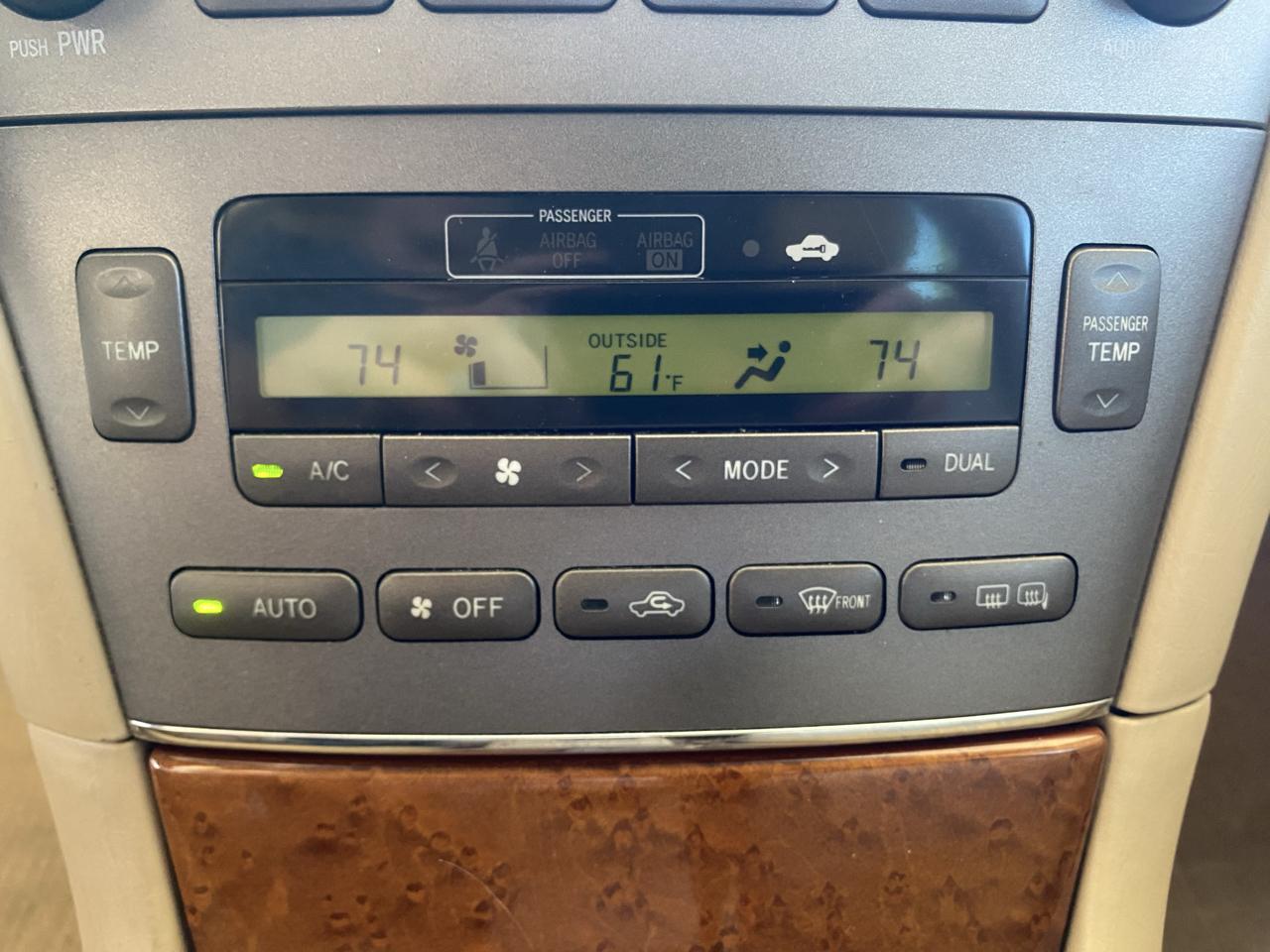 Lexus ES 330 4dr Sdn 2005