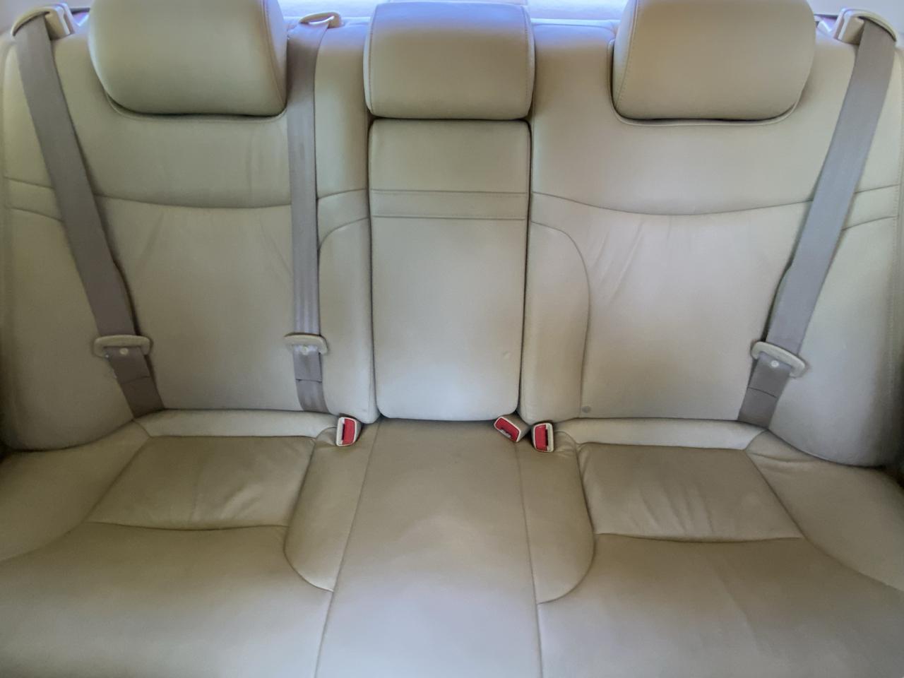 Lexus ES 330 4dr Sdn 2005