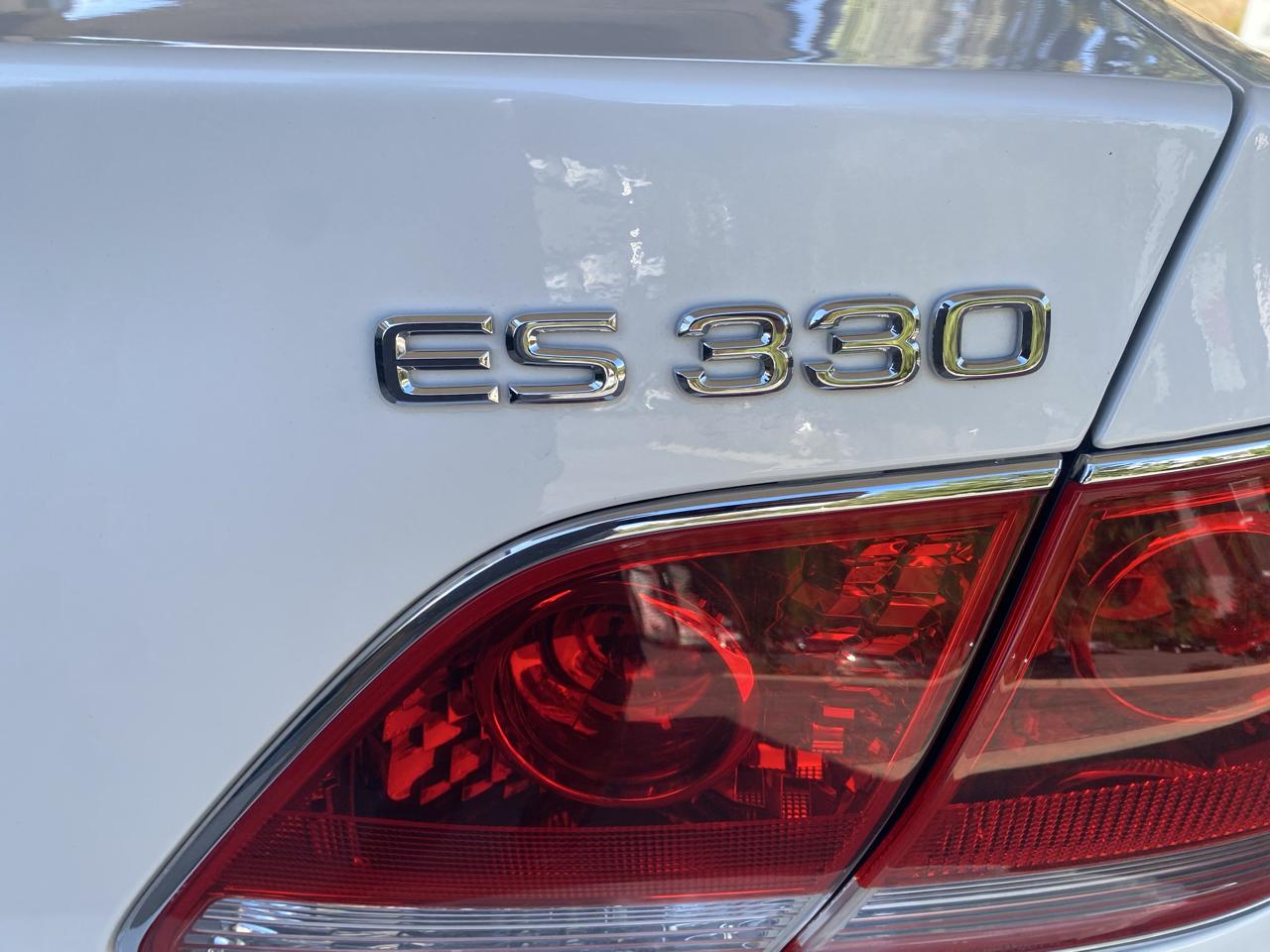 Lexus ES 330 4dr Sdn 2005