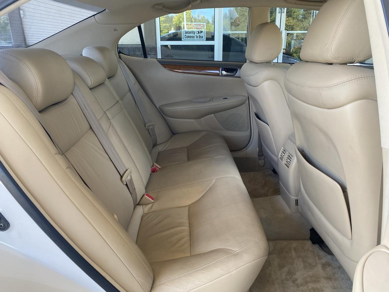 Lexus ES 330 4dr Sdn 2005