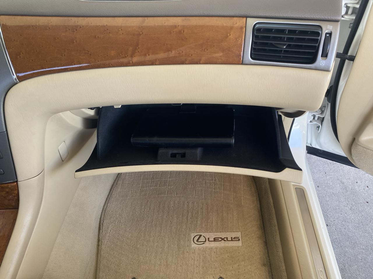Lexus ES 330 4dr Sdn 2005