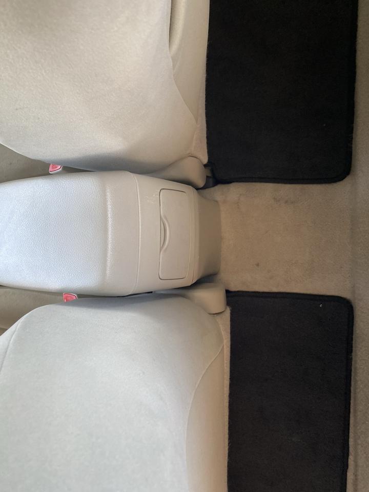 Toyota Corolla 4dr Sdn Auto LE (Natl) 2011