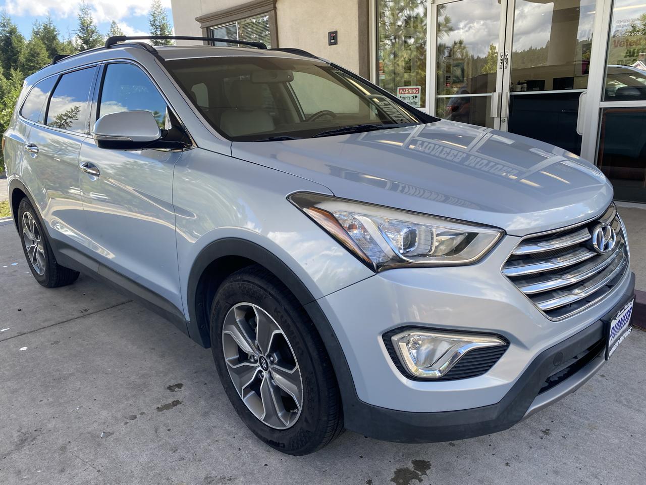 Hyundai Santa Fe FWD 4dr GLS 2013