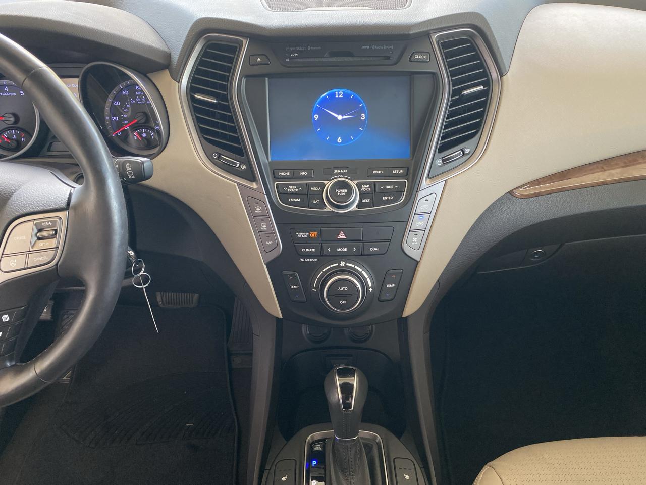 Hyundai Santa Fe FWD 4dr GLS 2013