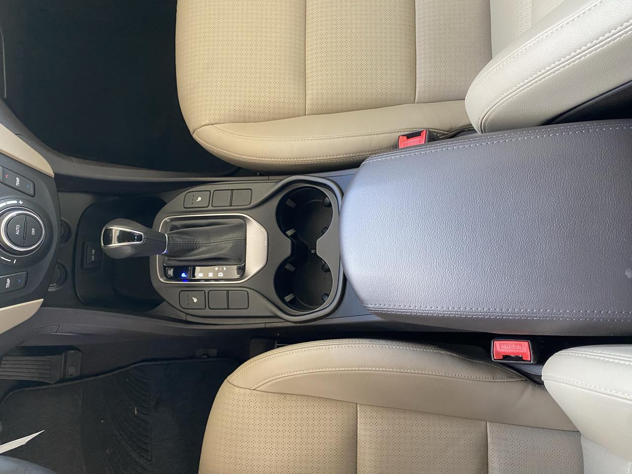 Hyundai Santa Fe FWD 4dr GLS 2013
