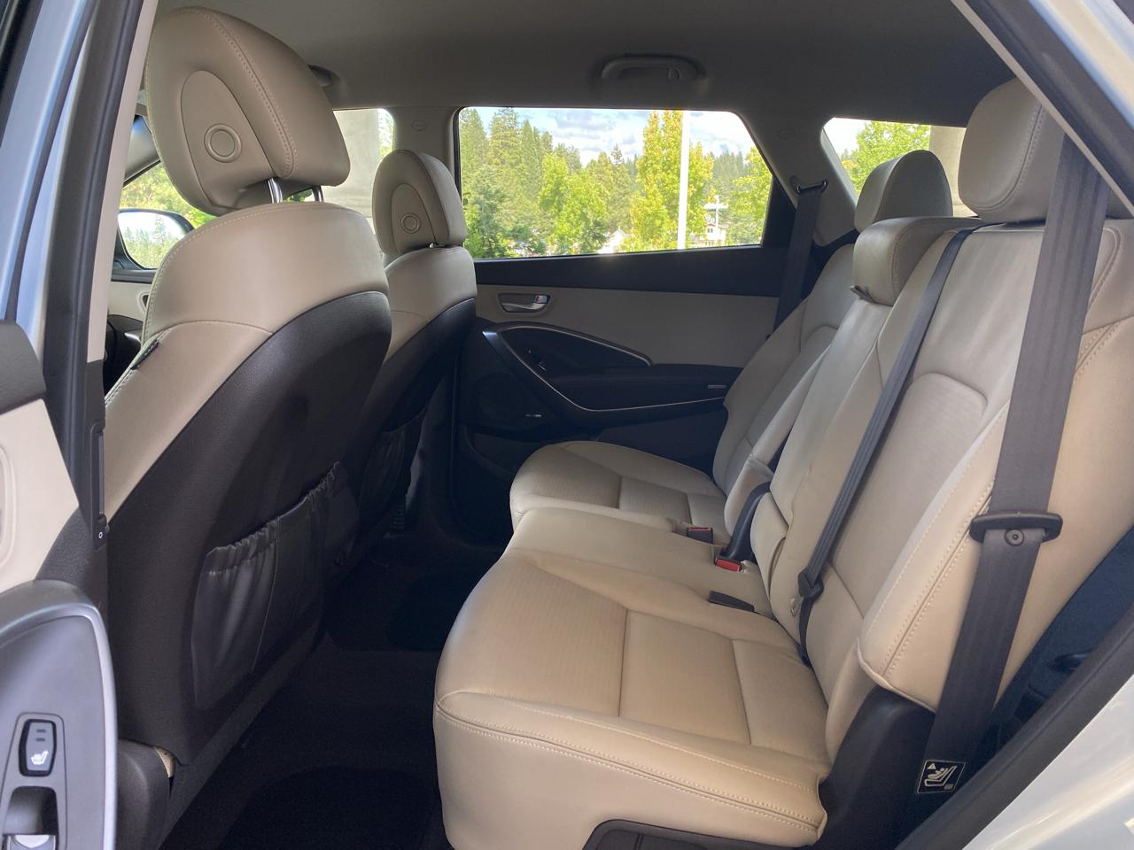 Hyundai Santa Fe FWD 4dr GLS 2013