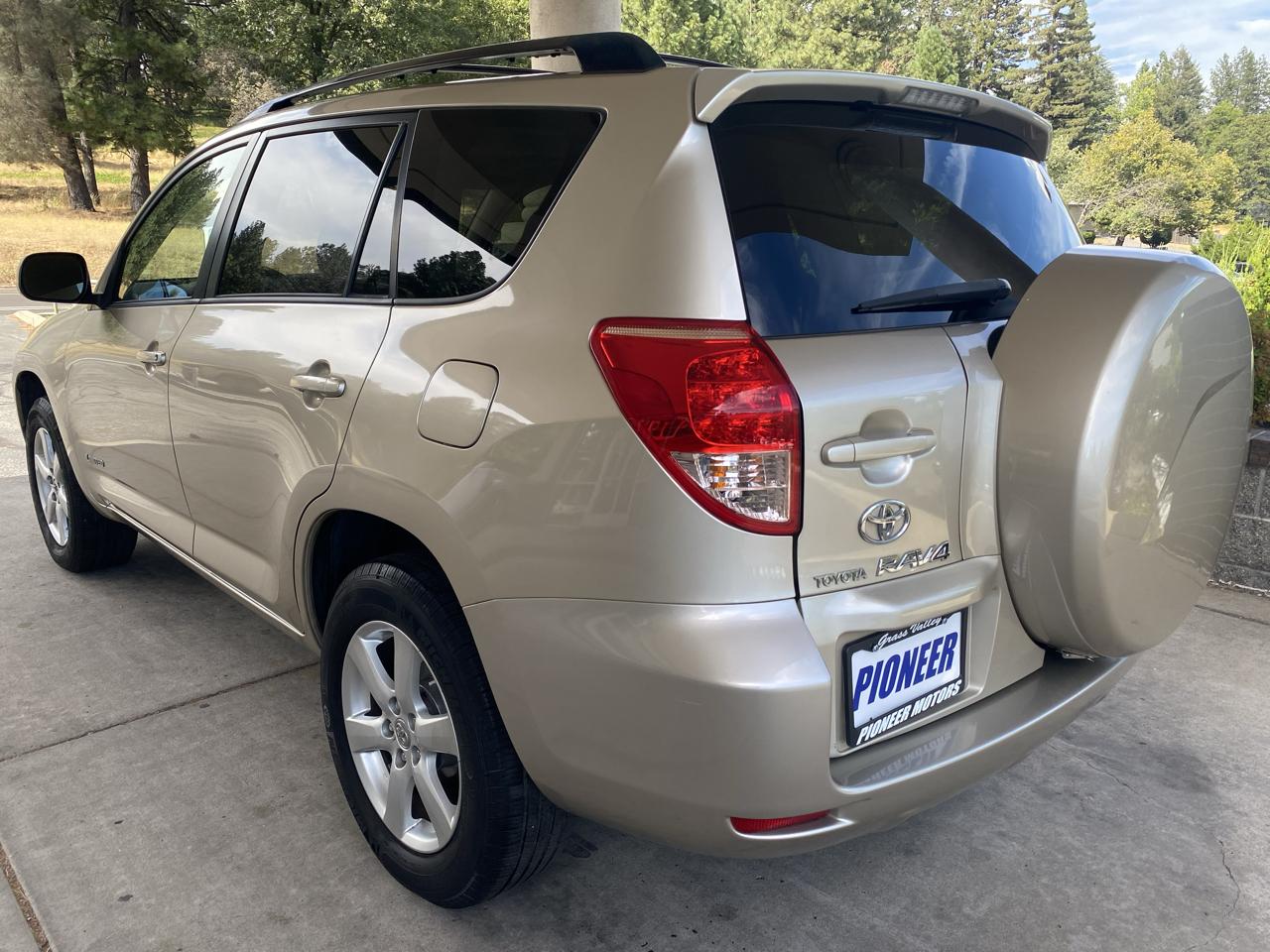 Toyota RAV4  2008